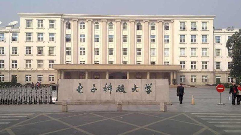 电子模块代工价格揭秘：如何精准把握成本与性能**